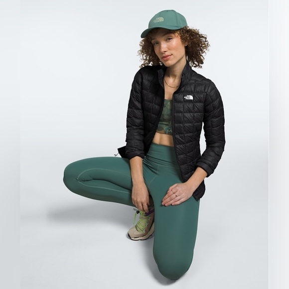 The North Face Women’s ThermoBall™ Jacket 2.0 - Picture 3 of 8